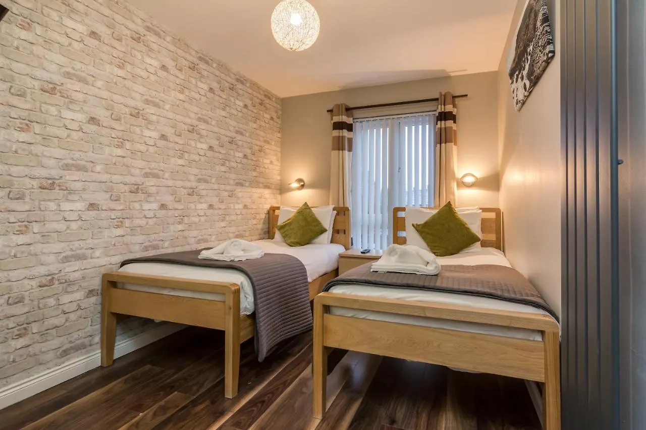 Central Belfast Apartments, Salisbury Apartment
