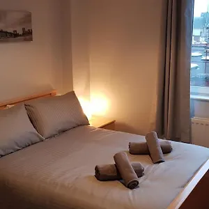 Library Square Penthouse Apartamento